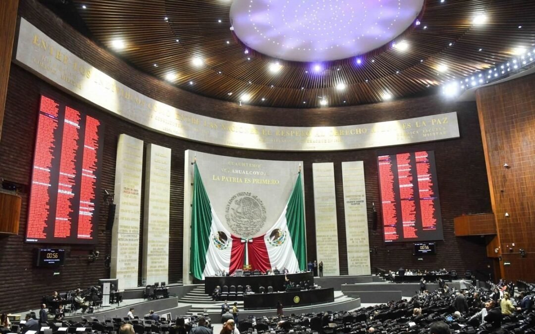 Aprueba San Lázaro prohibir la venta de bebidas energéticas a menores de edad