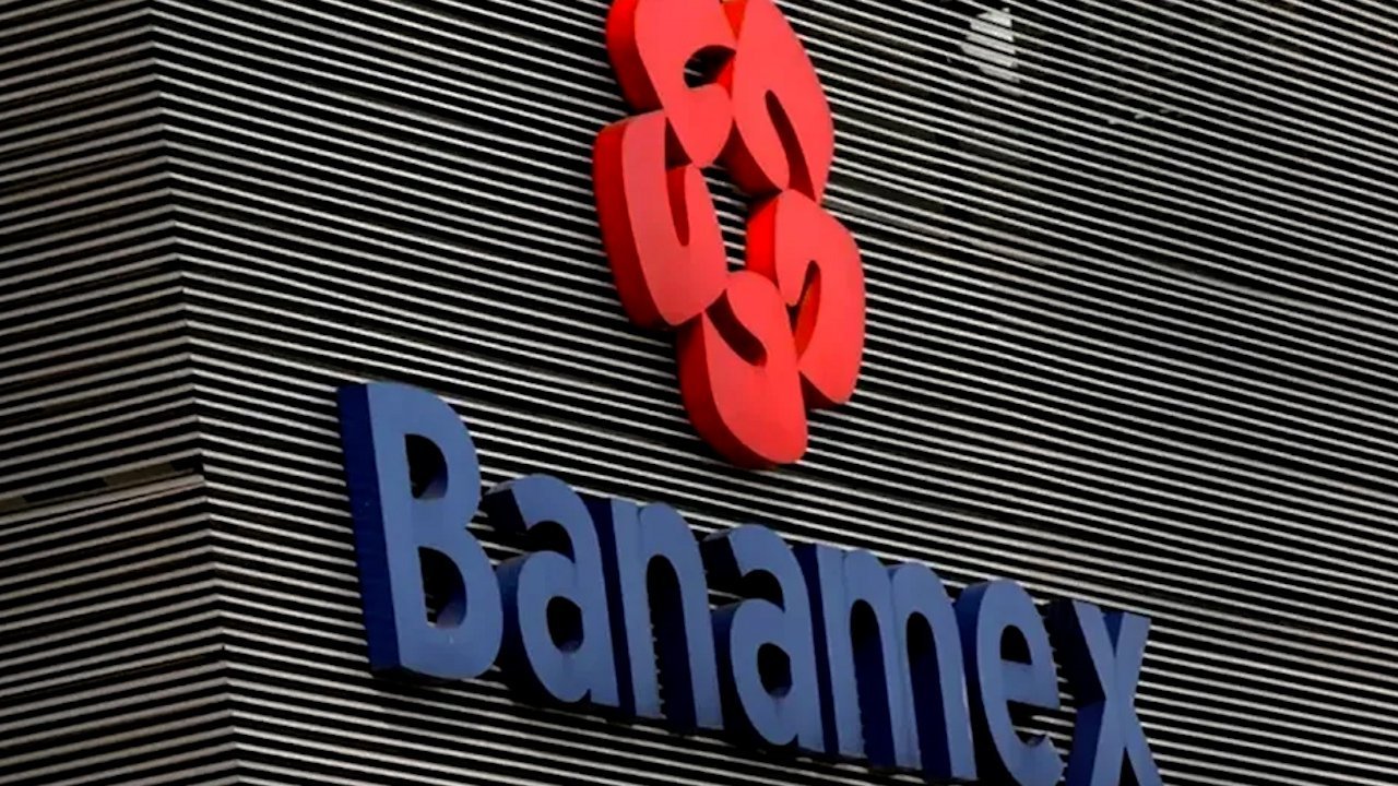 Banamex señala ausencia de reforma fiscal en Paquete Económico 2026