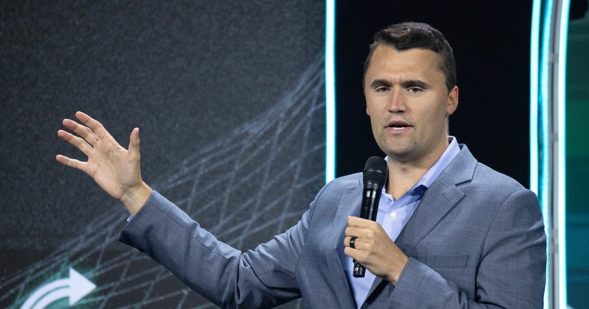 Tiroteo en Utah: Atacan a Charlie Kirk, activista conservador aliado de Donald Trump