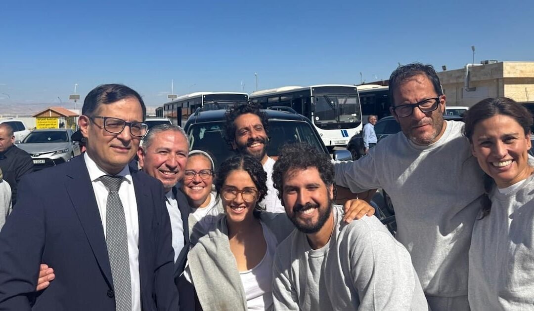 Israel libera a 6 mexicanos de la Flotilla Global Sumud: Inician repatriación rumbo a CDMX, informa SRE